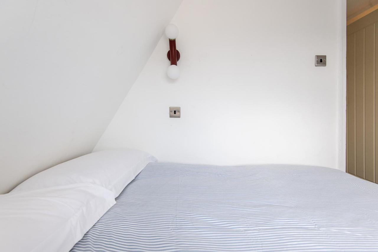 Central One-Bedroom, 99 Steps To The Sea Brighton Dış mekan fotoğraf