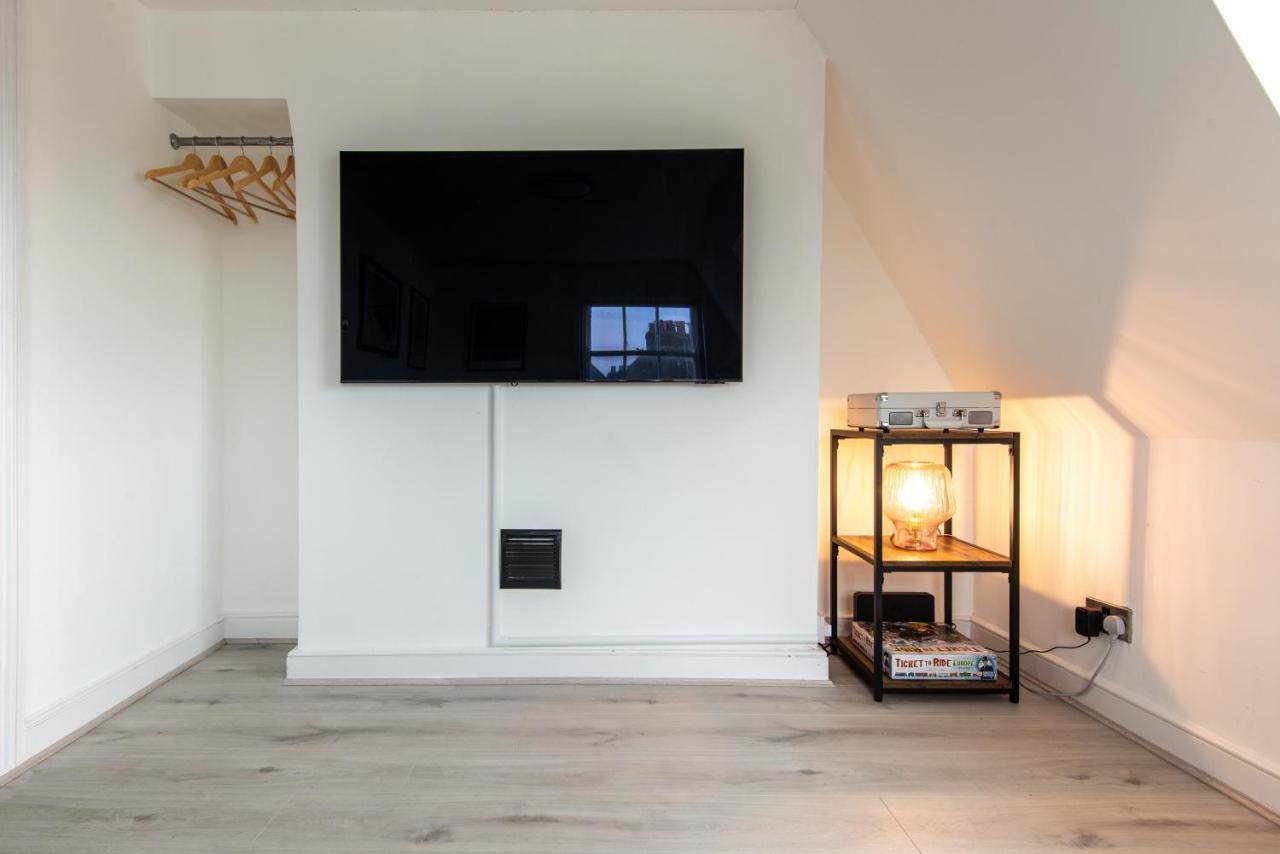 Central One-Bedroom, 99 Steps To The Sea Brighton Dış mekan fotoğraf
